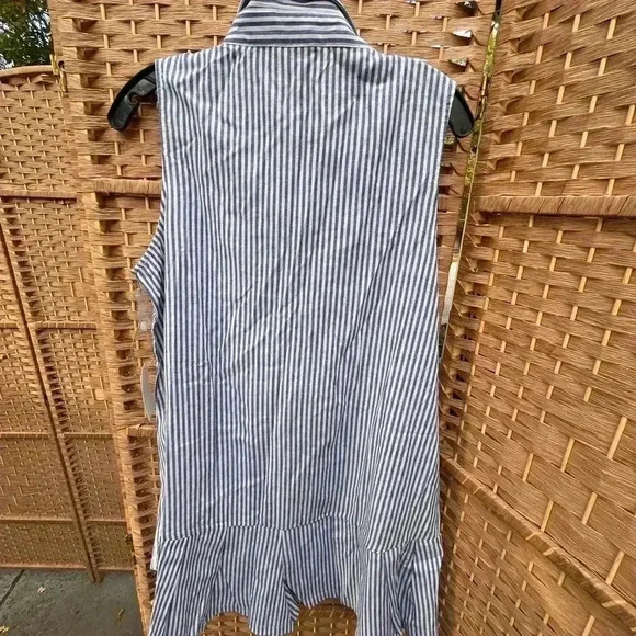 Chrysanthemum Striped Romper - Large - Picture 8 of 9